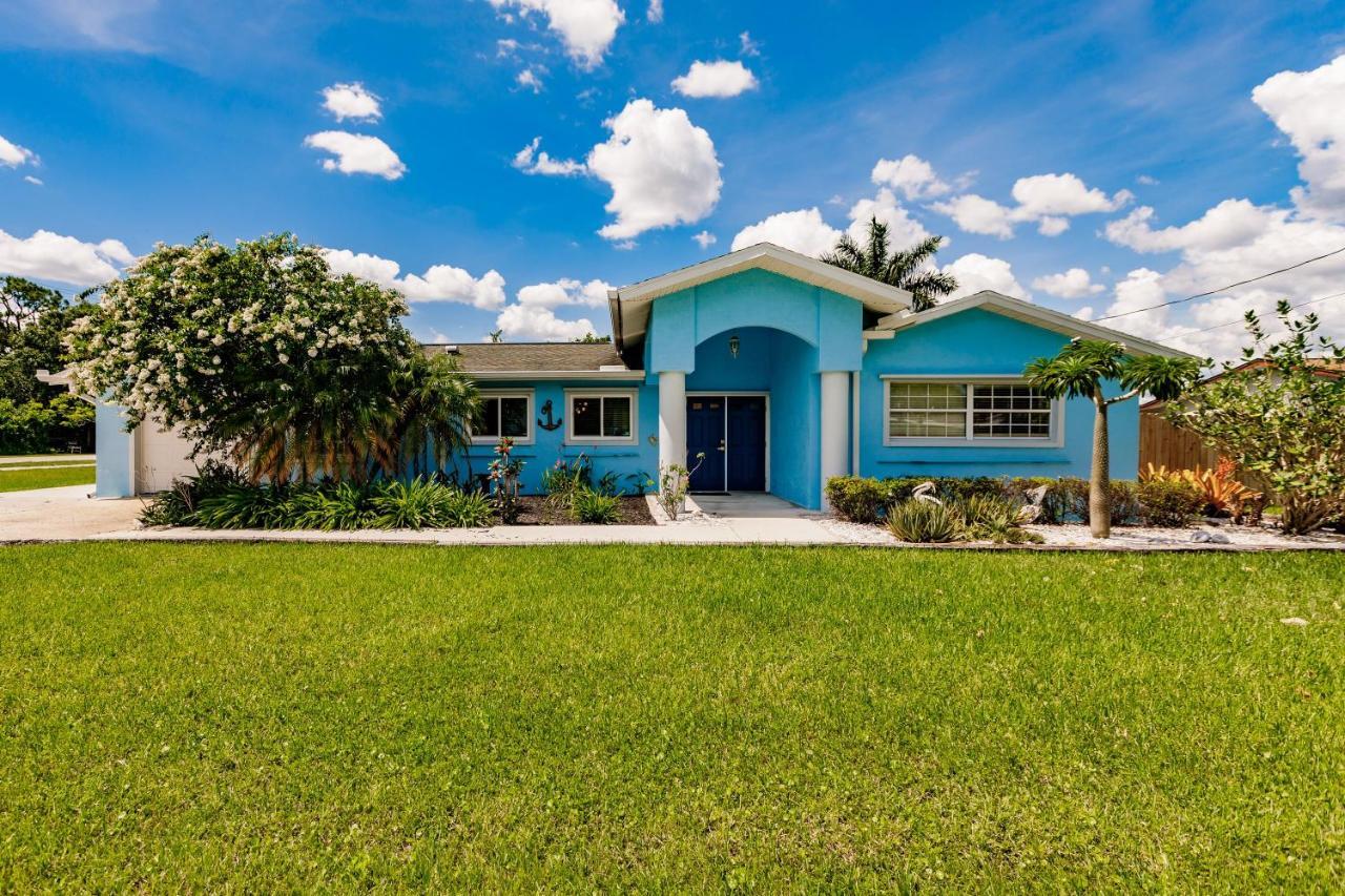 New! Dock Canal Family Home W/Pool & Gulf Access! North Fort Myers Exterior photo